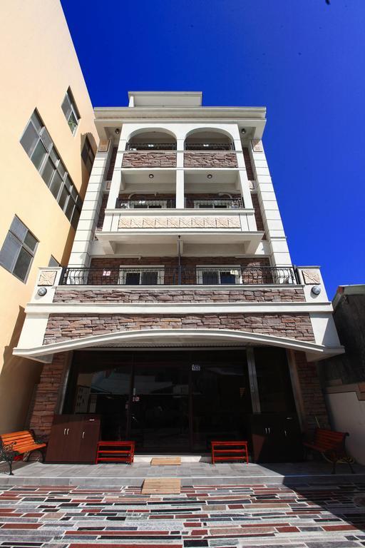 Successful 168 B&B Kota Hualien Bagian luar foto